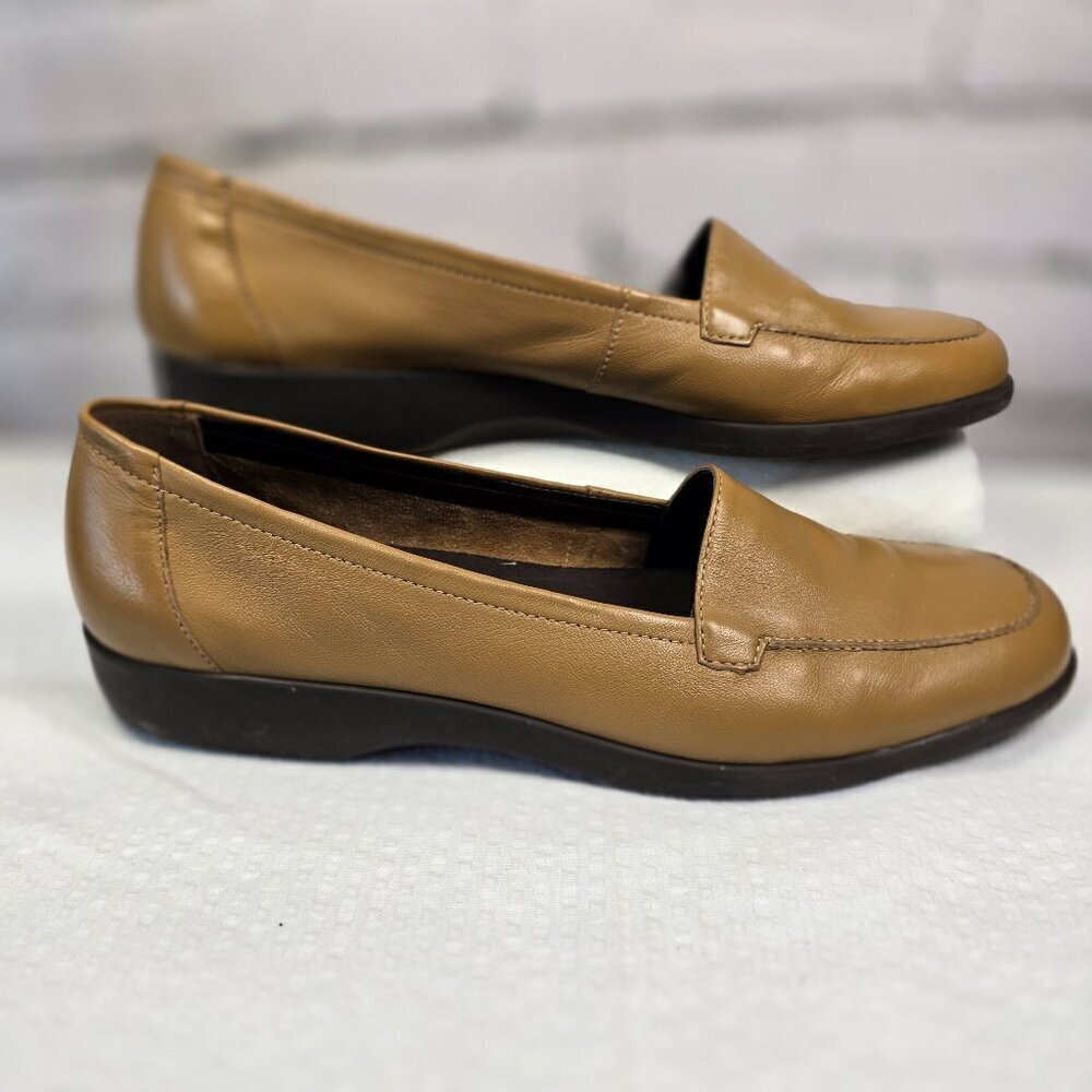 WOMENS EASY SPIRIT CLOSER COMFORT LOAFER SHOE LIGHT BROWN LEATHER SIZE 8 EUC